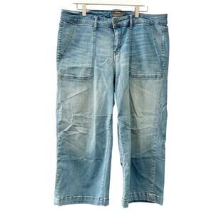 TORRID Crop High-Rise Wide Leg Jeans Womens Plus Size 16 Light Wash